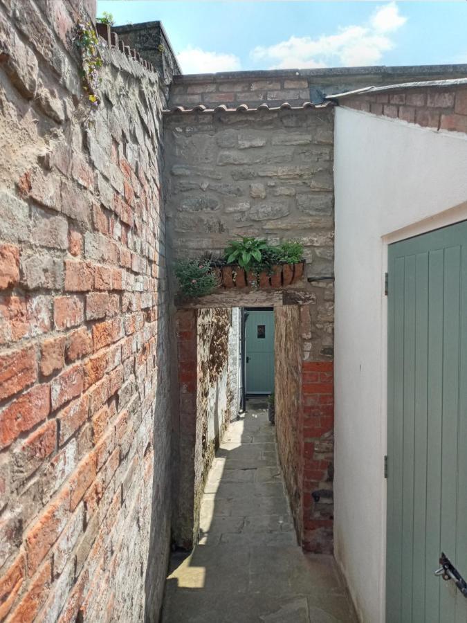 Delighful Self Catering In The Heart Of Glastonbury Eksteriør bilde